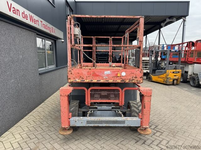 Skyjack SJ 6826RT Scissor Lift / Work Platform 2015 4X4 Kubota Diesel 10M Working Height SKYJACK SJ 6826RT Schaarhoogwerker / Scissor / Arbeitsbuhne 2015 4X4 Kubota Diesel 10M Werkhoogte