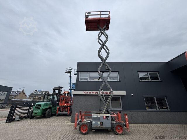 Skyjack SJ 6832RT Scissor Lift / Scissor Platform / Work Platform 2015 4X4 Kubota Diesel 12M Working SKYJACK SJ 6832RT Schaarhoogwerker / Scissor / Arbeitsbuhne 2015 4X4 Kubota Diesel 12M Werkhoogte