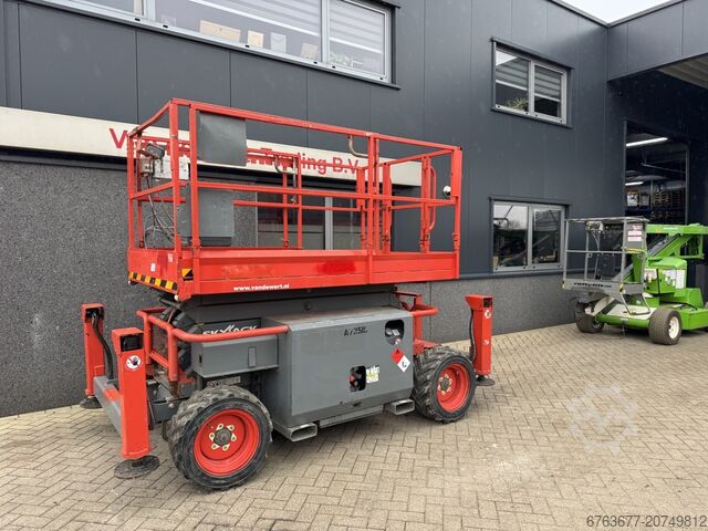 Skyjack SJ 6832RT Scissor Lift / Scissor / Work Platform 2016 4x4 Kubota Diesel 12M Working Height SKYJACK SJ 6832RT Schaarhoogwerker / Scissor / Arbeitsbuhne 2016 4X4 Kubota Diesel 12M Werkhoogte