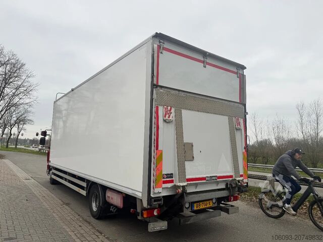 Bavul DAF LF 210 Bakwagen