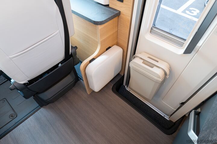 ADRIA SONIC 600 SL PACK WILD&FREE *Řidičský průkaz skupiny B, 4 homologovaná místa* Nový obytný vůz ADRIA SONIC 600 SL PACK WILD&FREE *PATENTE B 4 POSTI OMOL.*