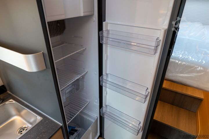 ADRIA SONIC 600 SL PACK WILD&FREE *Řidičský průkaz skupiny B, 4 homologovaná místa* Nový obytný vůz ADRIA SONIC 600 SL PACK WILD&FREE *PATENTE B 4 POSTI OMOL.*