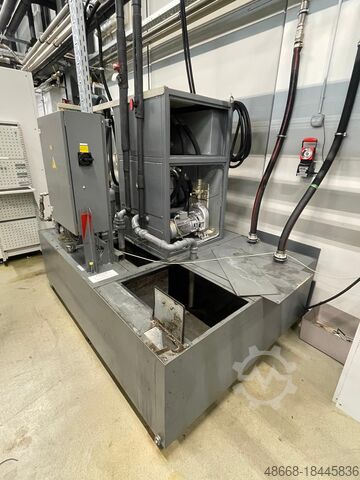 Bewerkingscentrum Frezen Draaien Stama MC 734 MT