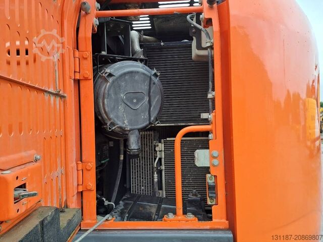 Crawler excavator Doosan DX235LCR-5