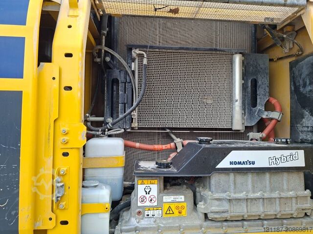 Crawler excavator Komatsu HB215LC-3