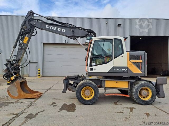Excavadora de ruedas Volvo EWR150E+Engcon Rototilt