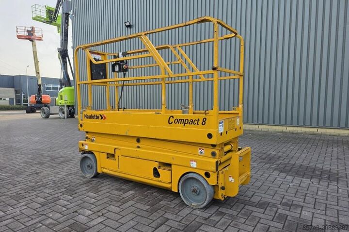 Scissor lift Haulotte Compact 8 As-Is, Electric, 8.2m Working Height, 35