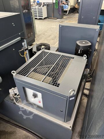 CNC -Fräsmaschine DMG DMU 210 P