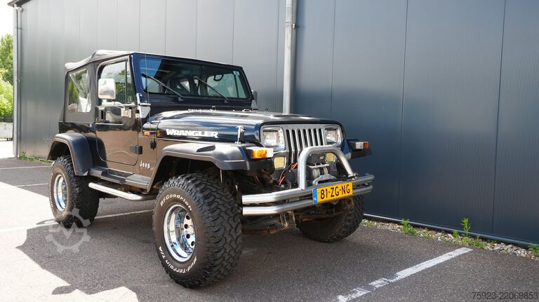 Personenvervoer Jeep WRANGLER YJ 4.0i SOFTTOP 4x4 1993