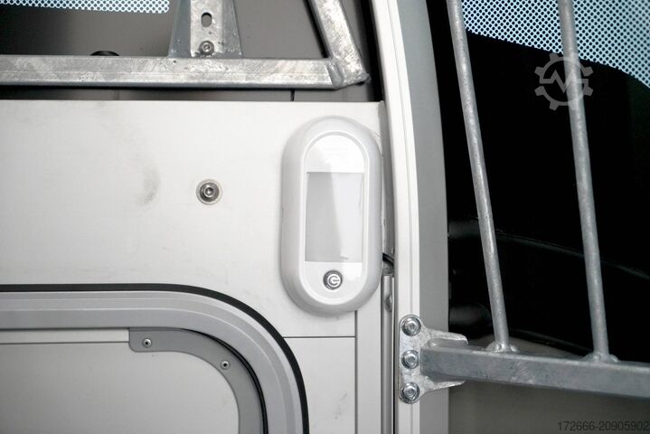 ρυμουλκούμενο μεταφοράς αλόγων Ifor Williams IFOR WILLIAMS HBX 506 | SILBER +FRONTAUSTIEG RECHTS +POLSTER +3.BREMSLEUCHTE