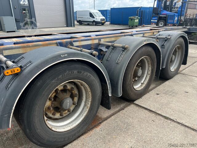 Konteyner taşımacılığı D-TEC VCC 45 FT Container Chassis / 3800 KG!
