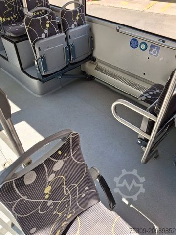 Gradski autobus SOLARIS Urbino 12-Klima-ZF Automatik-46 Sitze-Euro 5 EEV