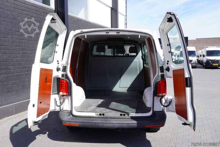 Panelová dodávka Volkswagen Transporter 2.0 TDI EURO 6 - Airco - Navi - PDC...