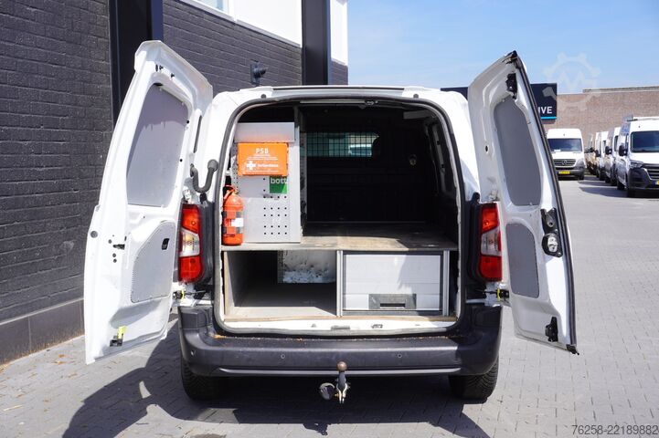 Kombi s vysokou střechou Peugeot Partner 1.5 BlueHDI 130PK EURO 6 - Airco - Crui...