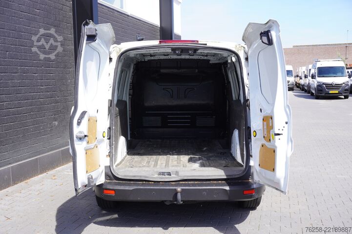 Kombi s vysokou střechou Ford Transit Connect 1.5 EcoBlue 100PK L2 EURO 6 - A...