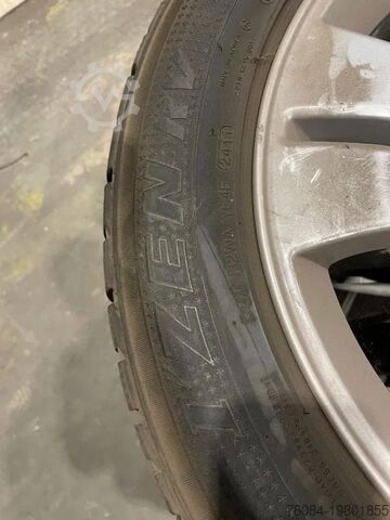 Wielen met set banden Kumho Kumho banden met Mercedes velgen 255/50 R19 107V