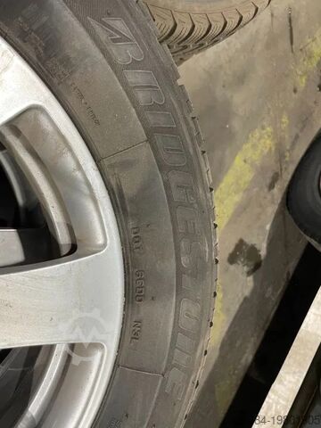 Wielen met set banden Bridgestone *Mercedes velgen 17 inch met Bridgestone banden...
