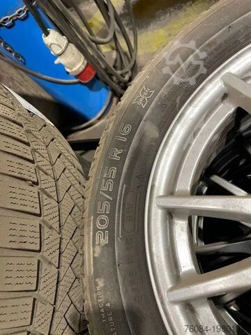 Wielen met set banden Michelin *205/55 R16