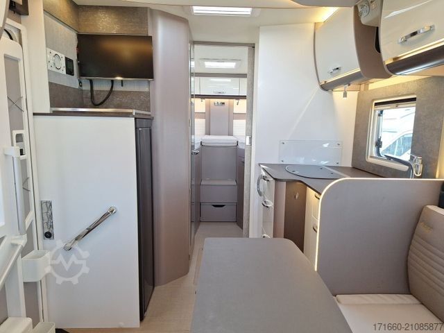 Half-integraal camper BÜRSTNER Lyseo TD 727 G Mega Deal! 36.021 Euro sparen!