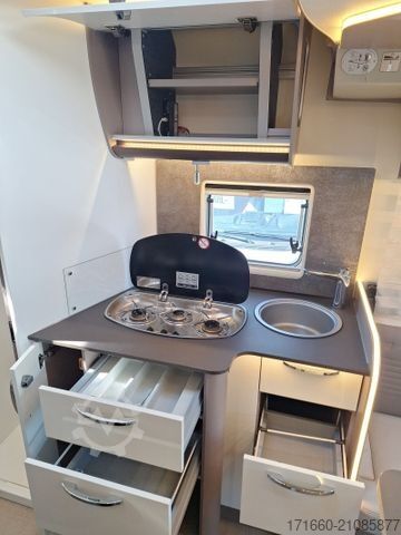 Half-integraal camper BÜRSTNER Lyseo TD 727 G Mega Deal! 36.021 Euro sparen!