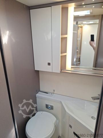 Half-integraal camper BÜRSTNER Lyseo TD 727 G Mega Deal! 36.021 Euro sparen!