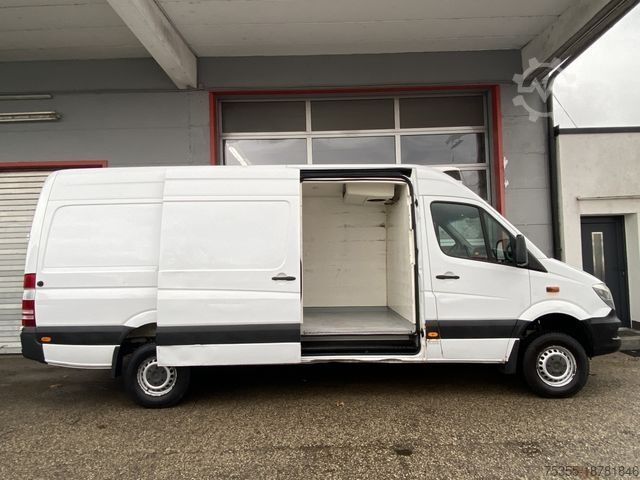 Furgon z wysokim dachem MERCEDES-BENZ Sprinter 316 CDI 4x4 MAXI Carrier Pulsor 350