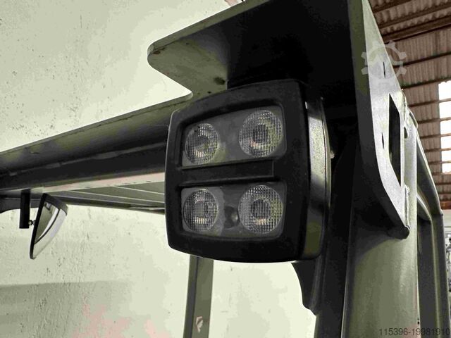 Elektrische vorkheftruck met 4 wielen Jungheinrich EFG 320 - TRIPLEX 4,4 m