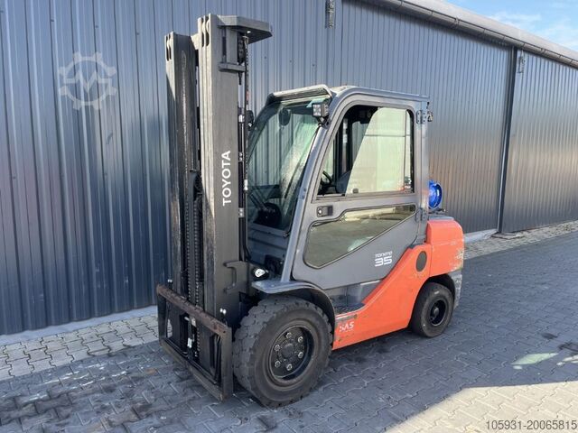 LPG gaffeltrucks Toyota 8FGJF35