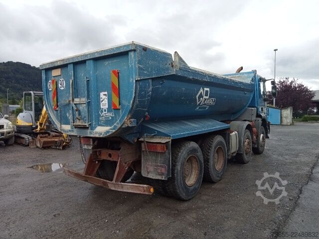 Wywrotka Iveco Trakker AD410T44 8×4