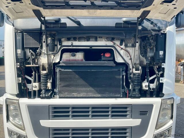 Standard-SZM Volvo FH 400 YV2ASG0A09B537104 ,  ADR, Back camera, F...