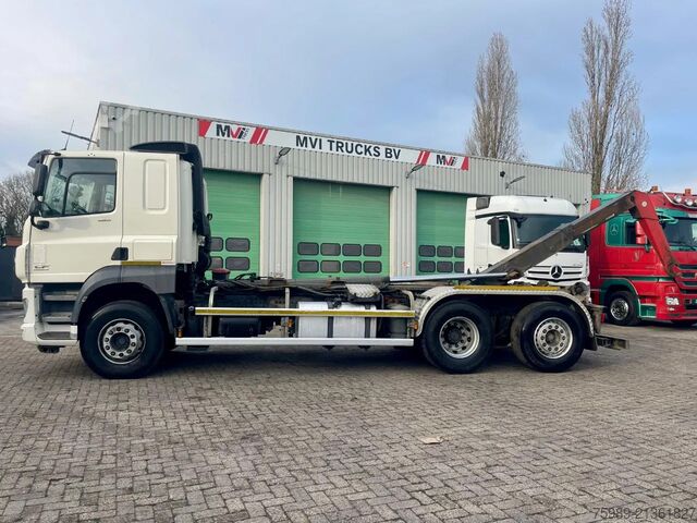 Kampókaros rendszer DAF CF 460 HYDRAULIC,  NAVI, BACKUP CAM