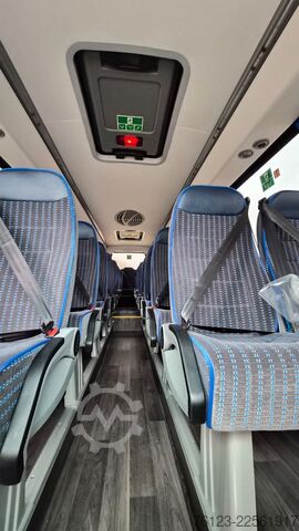 Minibus IVECO 2x Daily 70 Lagerfahrzeug Ferqui Sunrise 2,5 m B