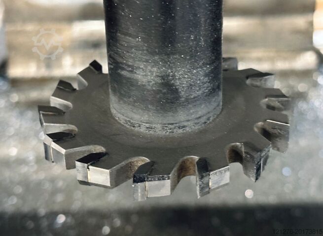 Bewerkingscentrum voor staven elumatec SBZ130