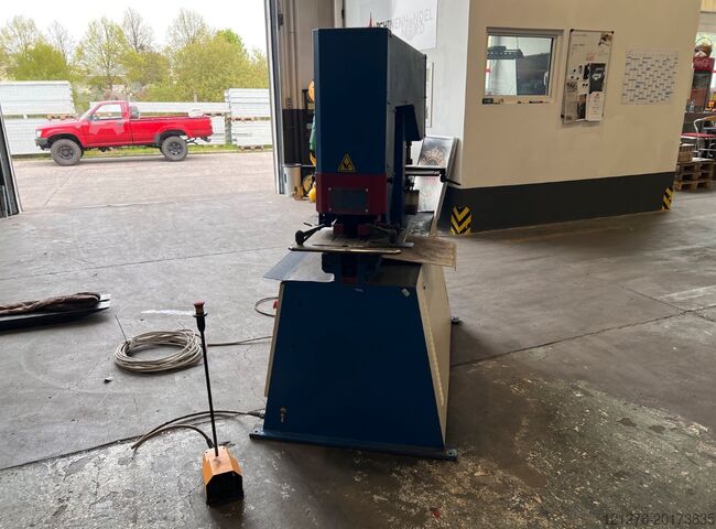 Profilstahlschere / Lochstanze Metallkraft HPS 65 DS