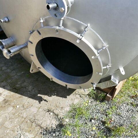 8300 liter verwarmbare/koelbare druktank gemaakt van V2A met propeller roerwerk  