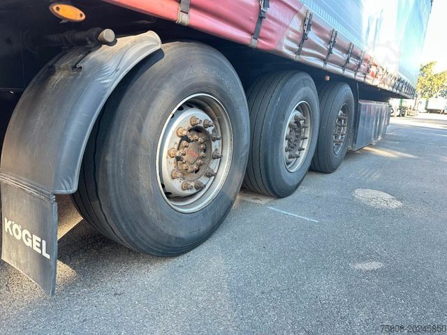 Öppen semitrailer med kapell KÖGEL SN24 Schiebeplane Edscha Palettenkasten Code XL