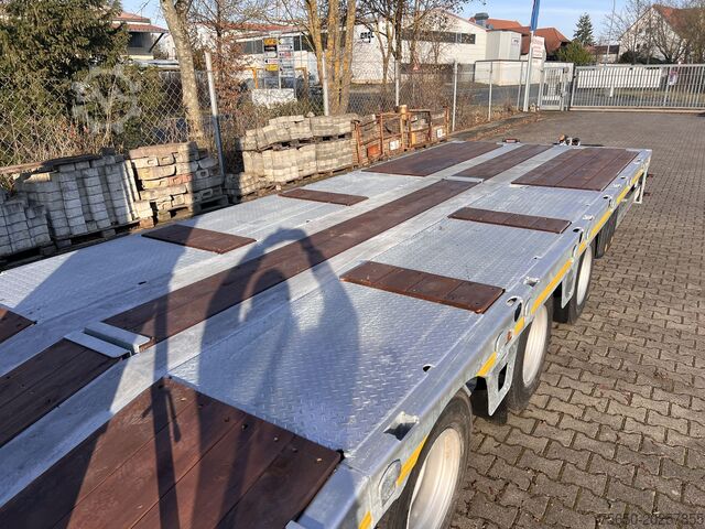 Alçak şasi römork Möslein TT 32 Zugrohr gerade  34 t GG Tridem- Tieflader 3 Achs, gelenktNeufahrzeug