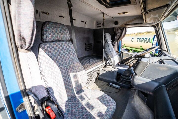 Rakodóplatform VOLVO FH 340 - HMF 2420 K6 (2012)