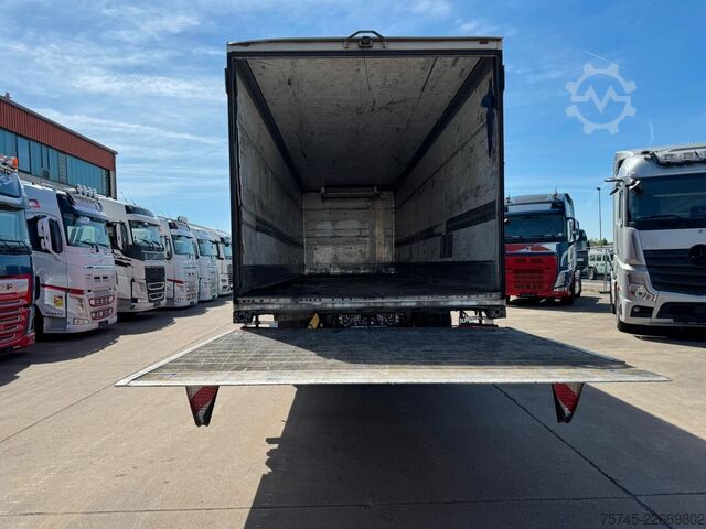 Kühlkoffer-LKW MERCEDES-BENZ ANTOS 2536 KÜHLKOFFER / LBW / CARRIER / 9,00M /