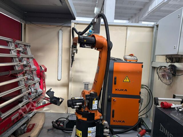 Robot przemysłowy KUKA 6 R1820
