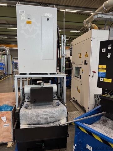 Universeel bewerkingscentrum Mikron MILL X 400 U