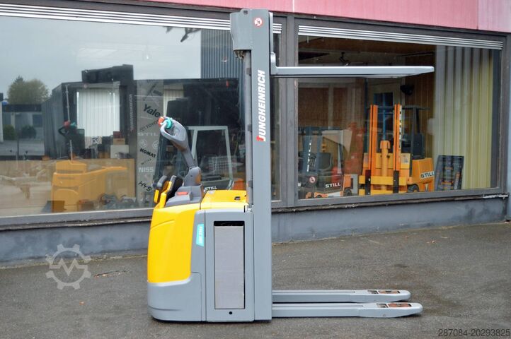 Kamioni sa paletama Jungheinrich ERC 214z
