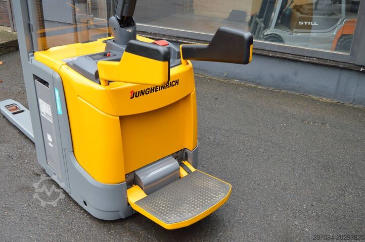 Kamioni sa paletama Jungheinrich ERC 214z