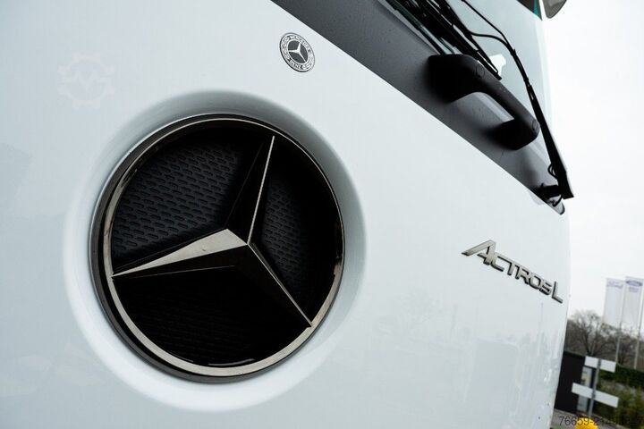 Standard SZM MERCEDES-BENZ Actros L ProCabin 1851 LS