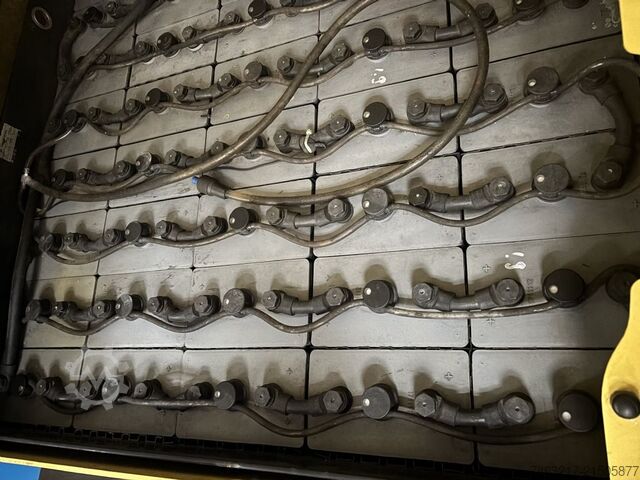 Elektrický 4kolový vysokozdvižný vozík Hyster J4.0XN