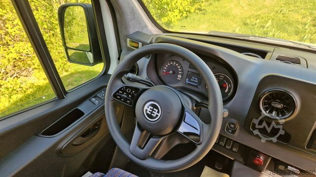 Minibus MERCEDES-BENZ Elektro Heckniederflur Bestellfahrzeug