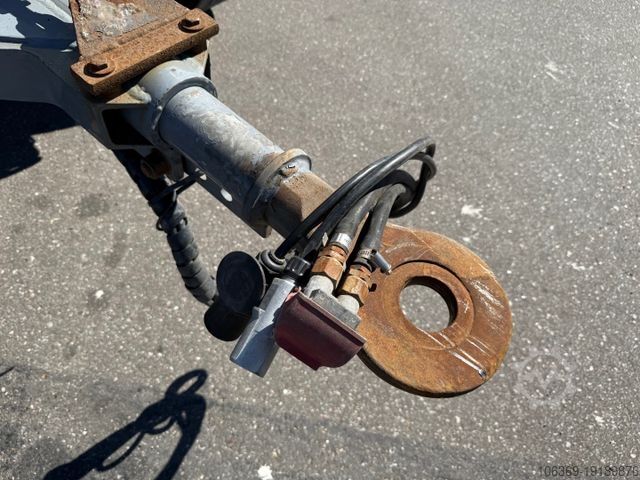 Tankoplegger Eurotank 3 axle ET-26-4 ADR 25.500 L 4 Room