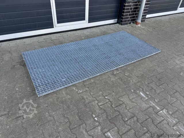 Plankrooster Rasprooster Gesamttiefe: 2.460 mm / Gesamtbreite: 1.130 mm / / MW: 35 x 40 mm / GR-126