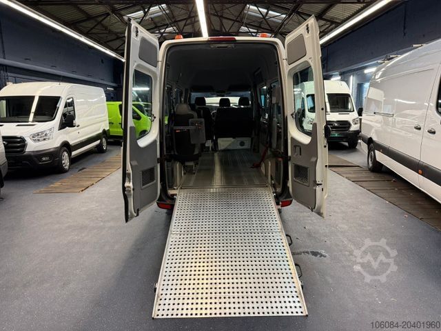 Minibus VOLKSWAGEN Crafter 6 Sitze AMF BRUNS ROLLSTUHL KLIMA PDC