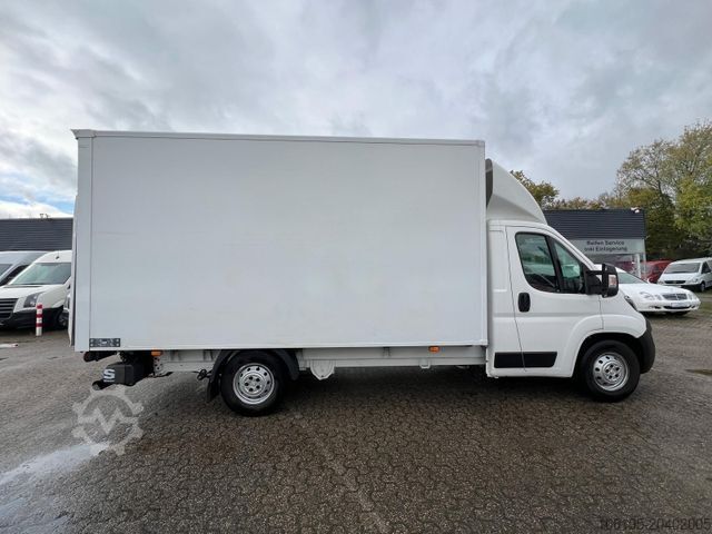 Furgone chiuso PEUGEOT Boxer 2,2 Blue-HDI Maxi Koffer Hebebühne